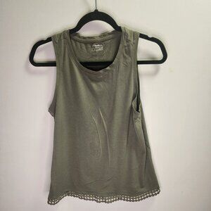 Eddie Bauer Green Sleeveless Shirt with Bottom Design - Size M